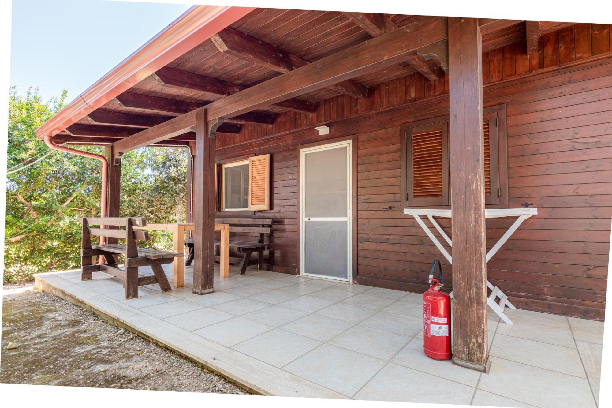 Bio Agriturismo Salos Alimini Dış mekan fotoğraf